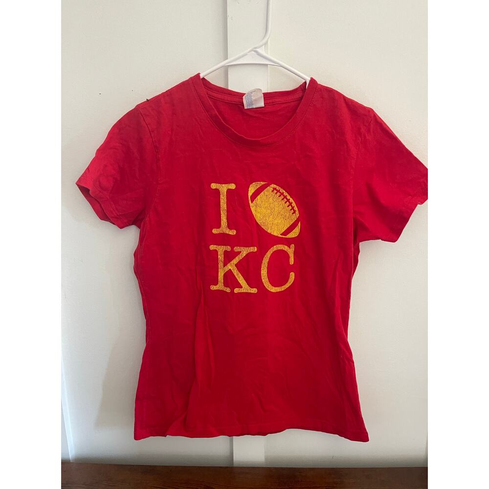 Womens medium KC Chiefs shirt